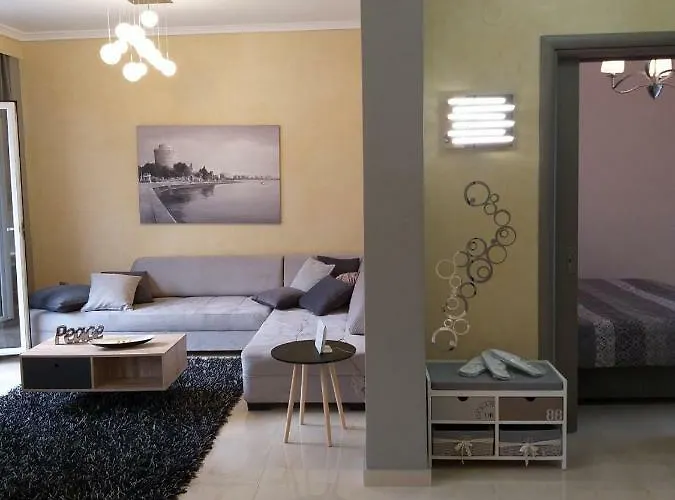 Thess Old Town With Free Private Parking Of Stayinthess